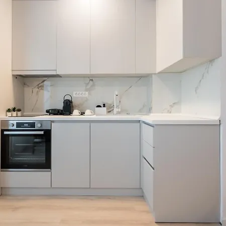 High-end With Panoramic View, Parking & Pool Apartment Bucharest
